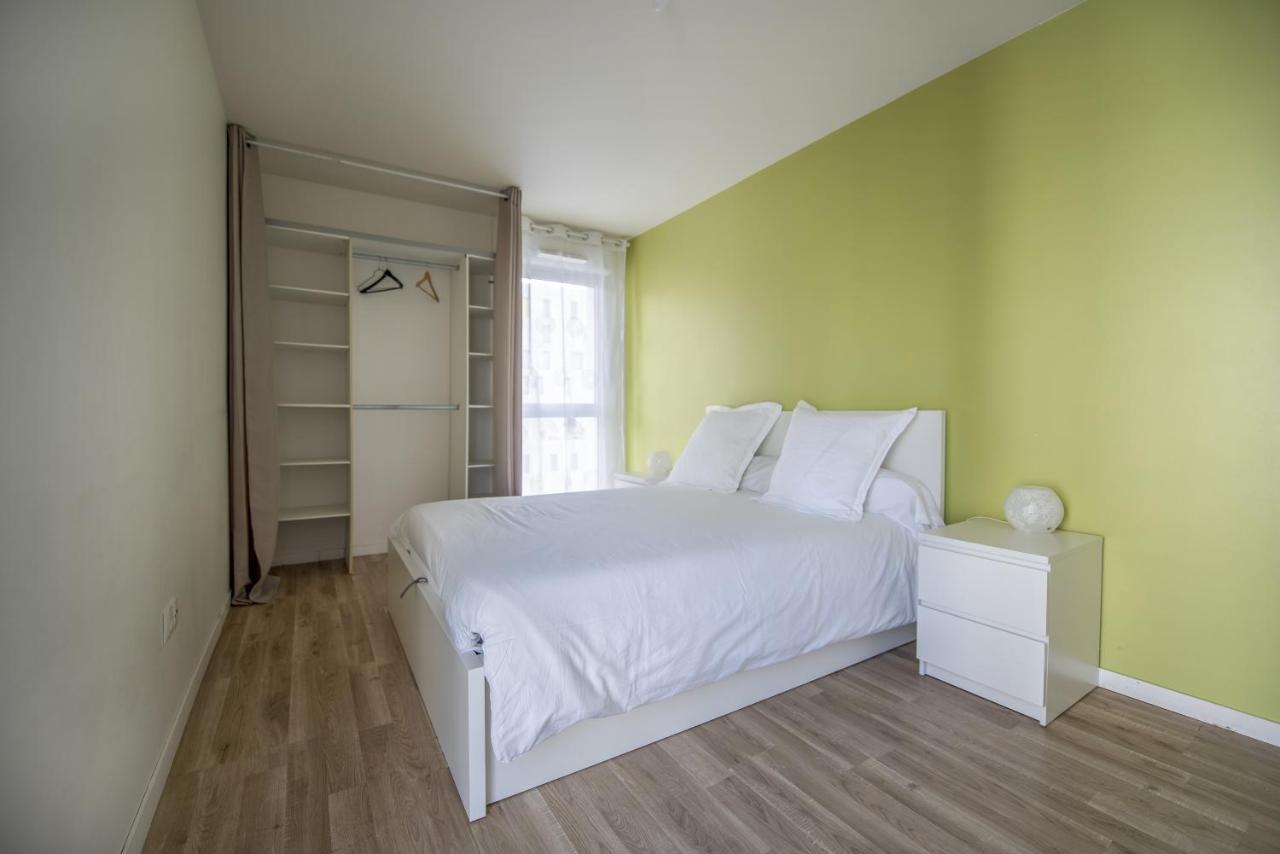 Appartements De 2 Ou 3 Chambres A 40 Minutes De Paris Courcouronnes Exterior photo